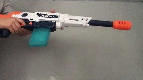 Tactical reload on MAX ATTACK X - SHOT assault rifle