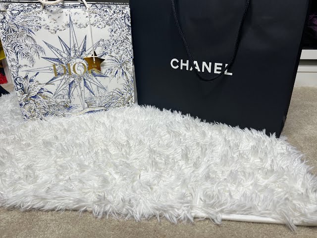 10 Reasons to Own a Chanel Flap Bag - PurseBlog