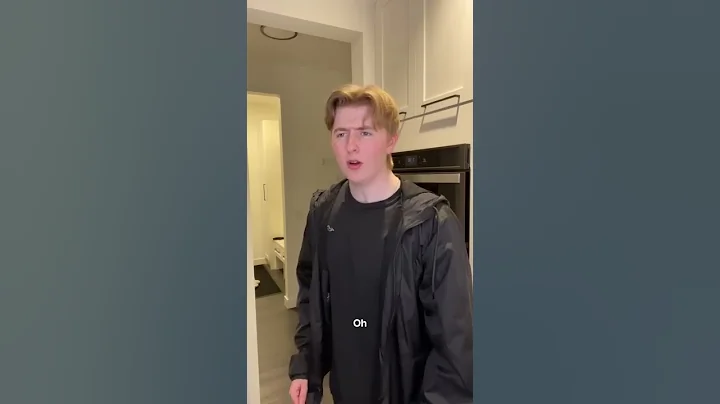Lady Gets Neck Pain And Cracks A Joke #Shorts