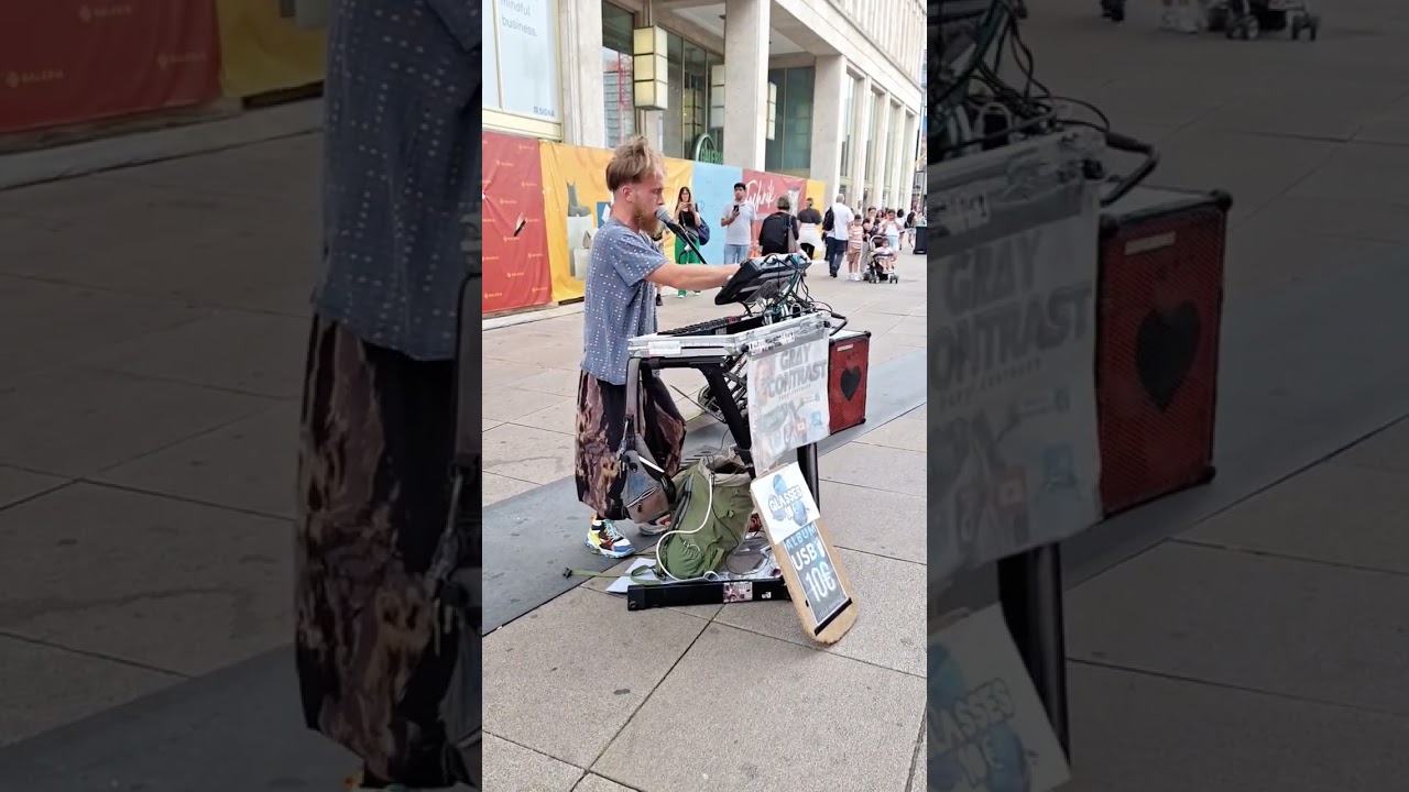 Ver what can I say 🤷#streetmusic#livelooping#edm#liveset#livetechno#busking#busker#berlin#alexanderplatz en YouTube Ver what can I say 🤷#streetmusic#livelooping#edm#liveset#livetechno#busking#busker#berlin#alexanderplatz en YouTube