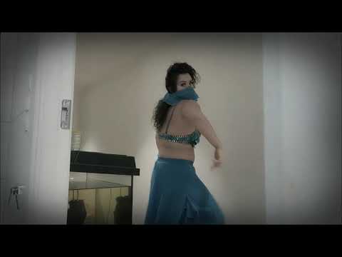 Belly dancer