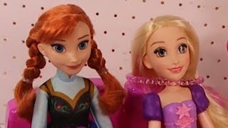 Elsa , Anna , Rapunzel and tow princesses makeup set toy