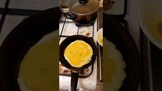 frying eggs simple easy and fabulous shortvideo shortsfeed shorts