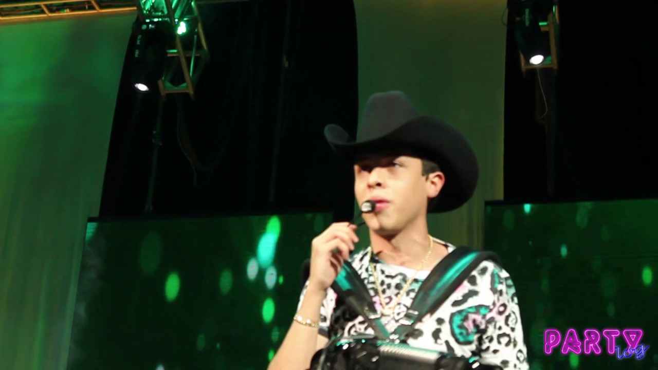 Cornelio Vega JR En La Arena Monterrey 2019 - YouTube