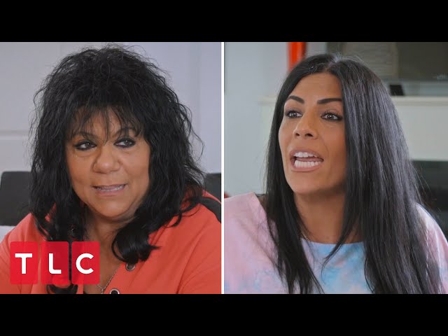 sMOTHERED: Kathy Crispino and daughters Carly Crispino & Christina