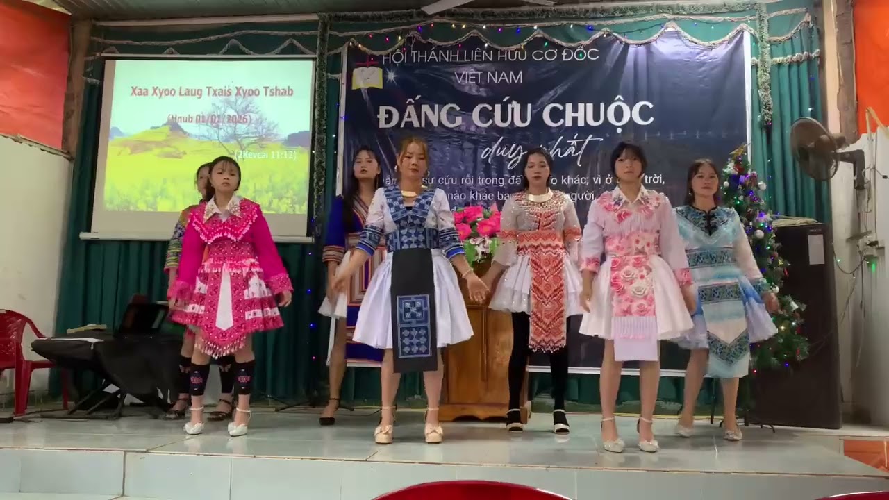 Peb moob lub txiab 30