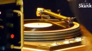 Get Up & Skank #2 - Jah Shaka ▶ Echo Ranks feat. Dubble Freedom Fighter [Dub Tunnel] ⑥