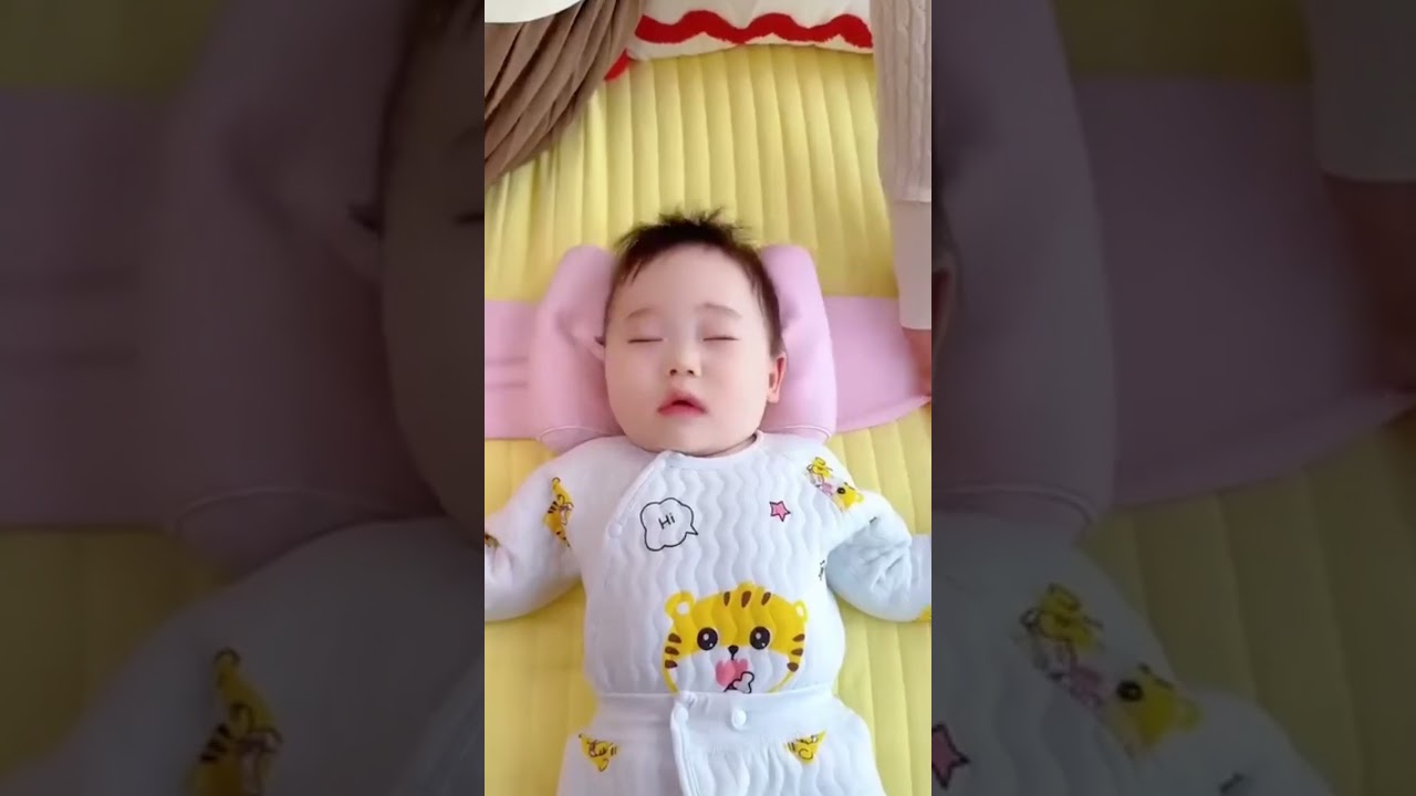 👶 Baby Shaping Head Support Pillow | Comfort & Protection for Newborns 🌙