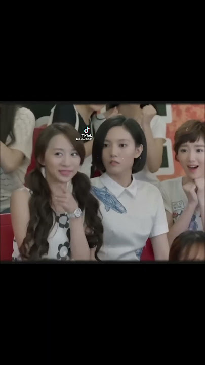 Everyone left stunned when Xiao Nai went to Wei Wei instead of the school beauty #loveo2o #cdrama
