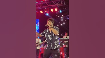 കരളേ... Vineeth Sreenivasan Live Performance at Kollam
