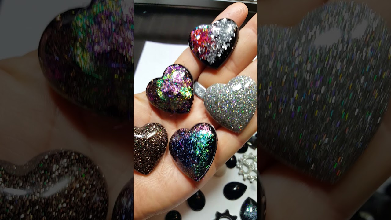 Resin Glitter Casted Hearts