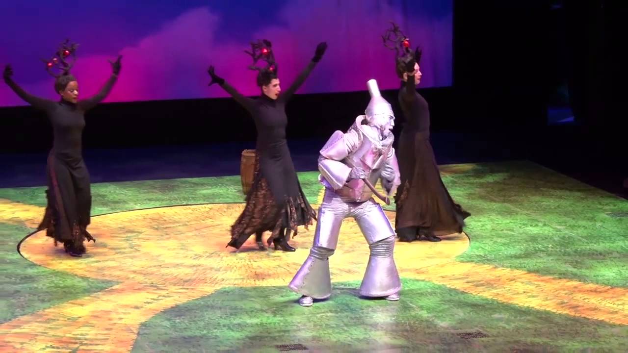 Westchester Broadway Theatre Presents The Wizard Of Oz.