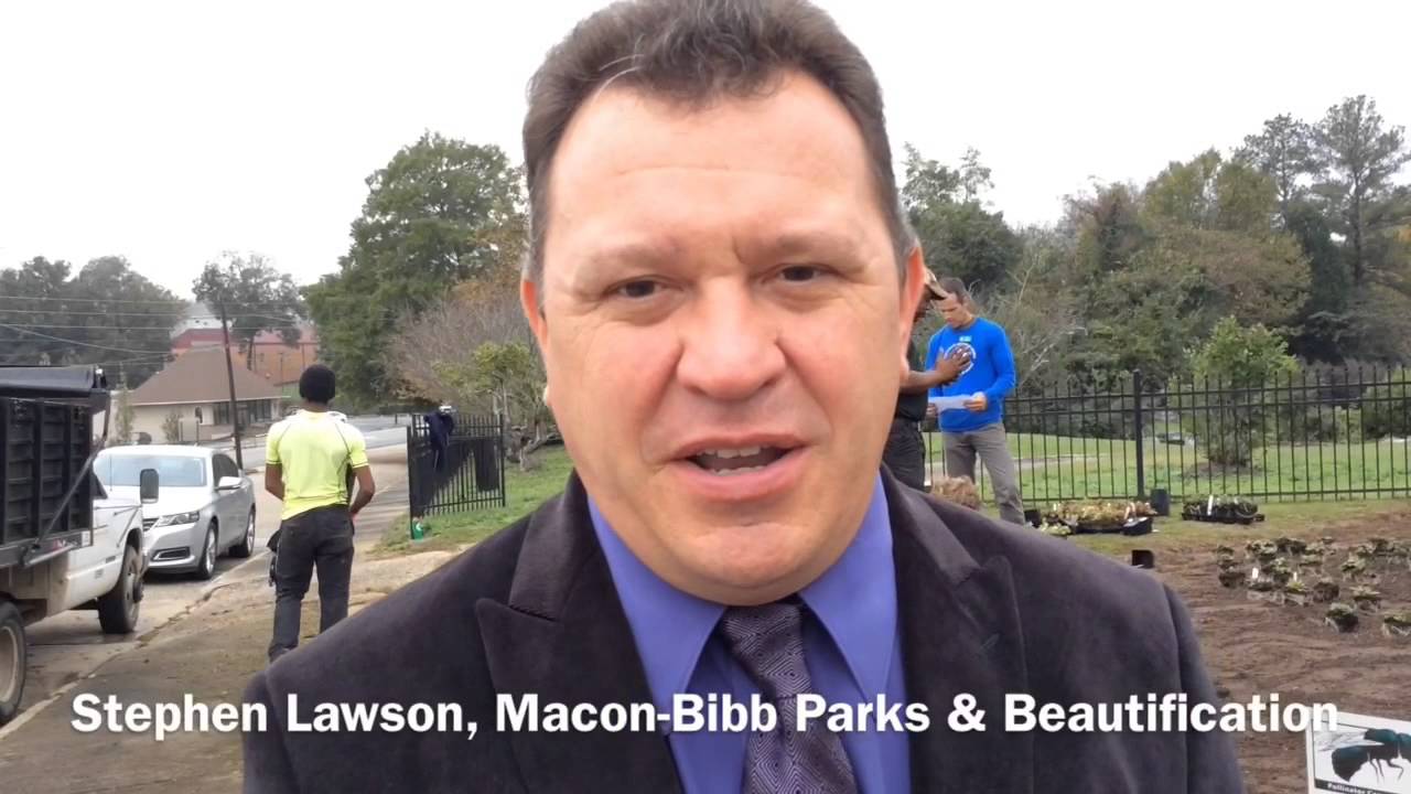Video MaconBibb puts in native plants YouTube