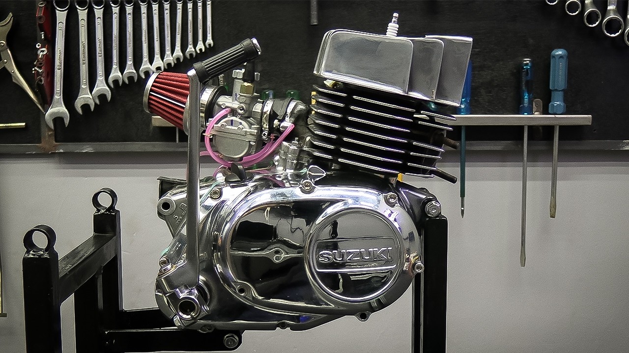 "Suzuki Max100 Engine Rebuild: From Start to Finish!"