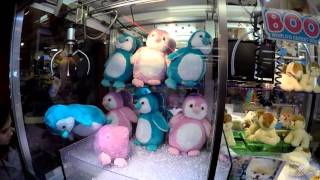 BIG PLUSH PENGUIN CLAW MACHINE WIN