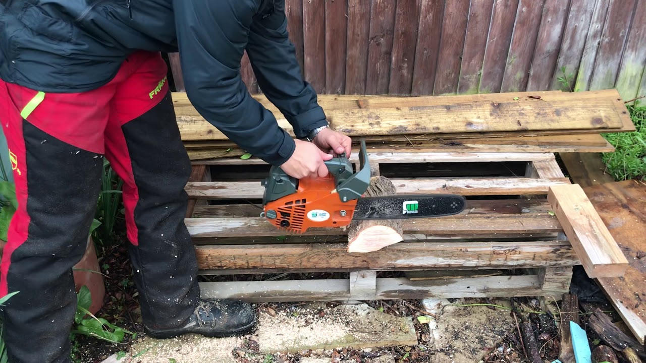 CS2500 Chainsaw on EBay - YouTube