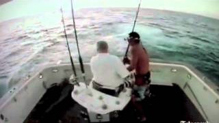Fisherman falls overboard from Marlin attack!