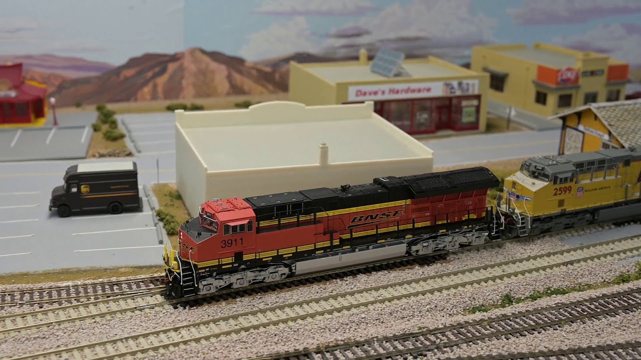 Tehachapi Loop Model HO Tehachapi Loop Rail Fan Tour 1 - YouTube