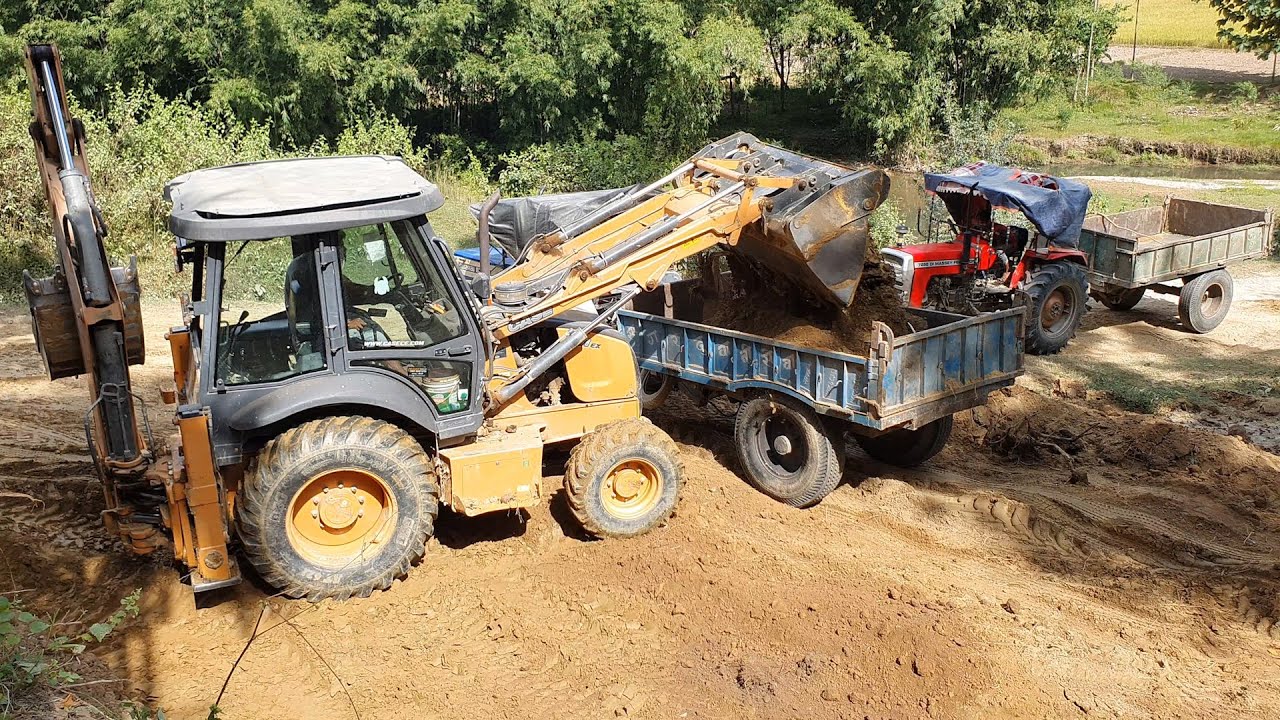 CASE Backhoe Amazing Work on Mud Case Backhoe Loader Machine Loading