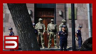 Փաշինյանի հրահանգից հետո ձերբակալել են Ռոբերտ և Սեդրակ Քոչարյաններին, խուզարկել տունը