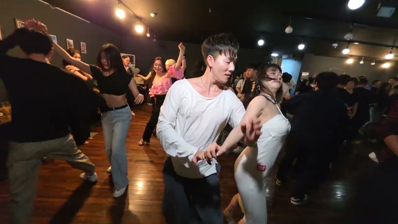 2025 라틴팩토리 연말파티 뽀대용수&레베카