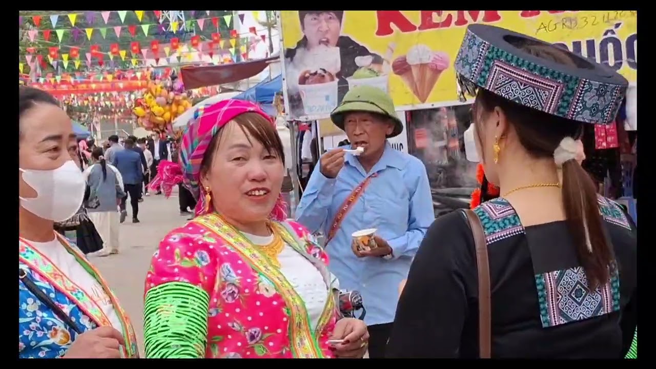 Nkauj ntxhoo cinyuam nplua noj tsiab tas kis yuav mus dhia pob 25/2/2026