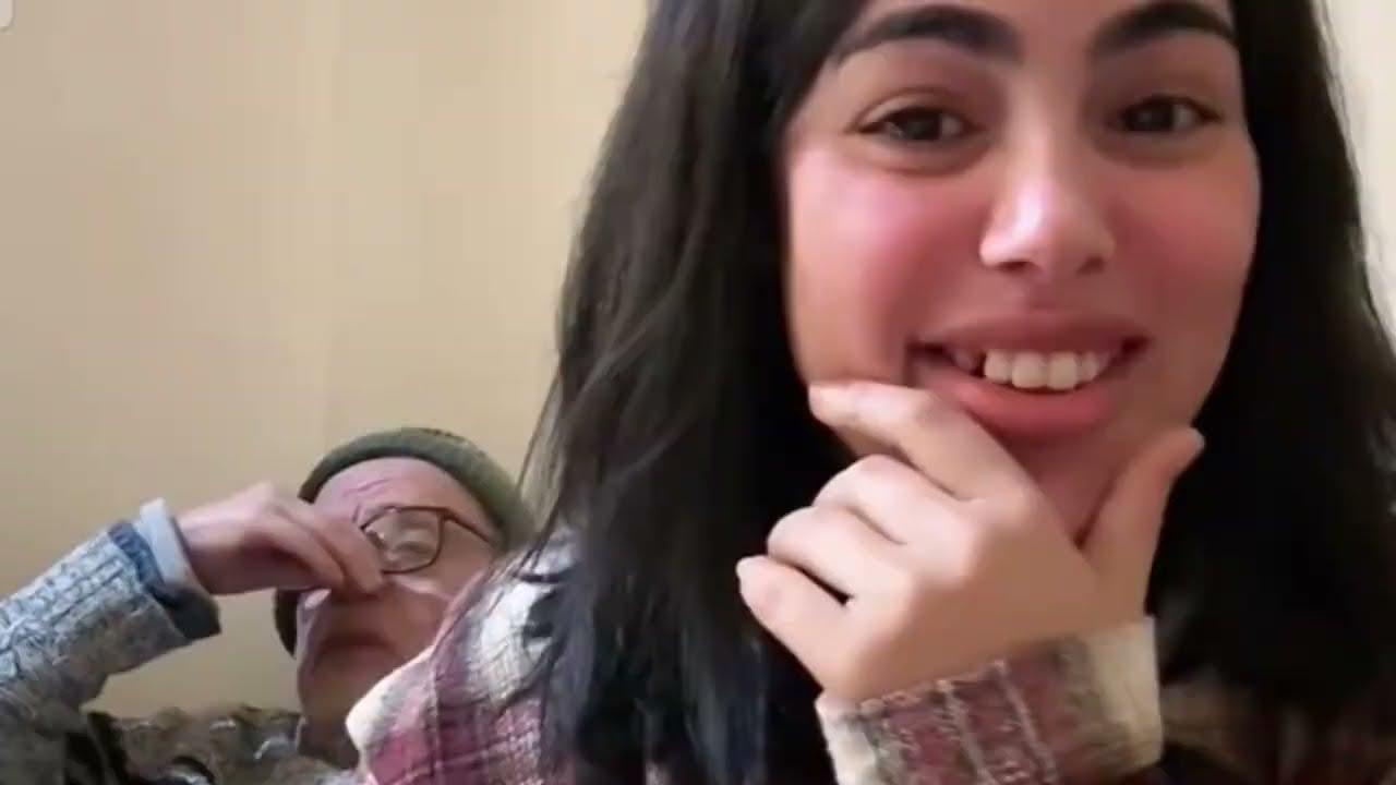 ساره زوجه مريم قدام المتابعين ديالها وجا باباها وماماها كيباركوا لها😥💍