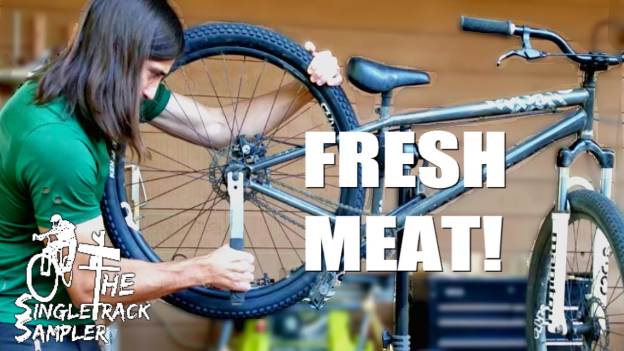 HOW TO: Change a tire on a DJ, BMX, or Fixie bike - YouTube