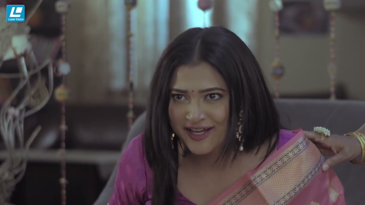 মেয়ে দেখতে এসে এ কোন বিপাকে ছেলেপক্ষ দেখুন 😀