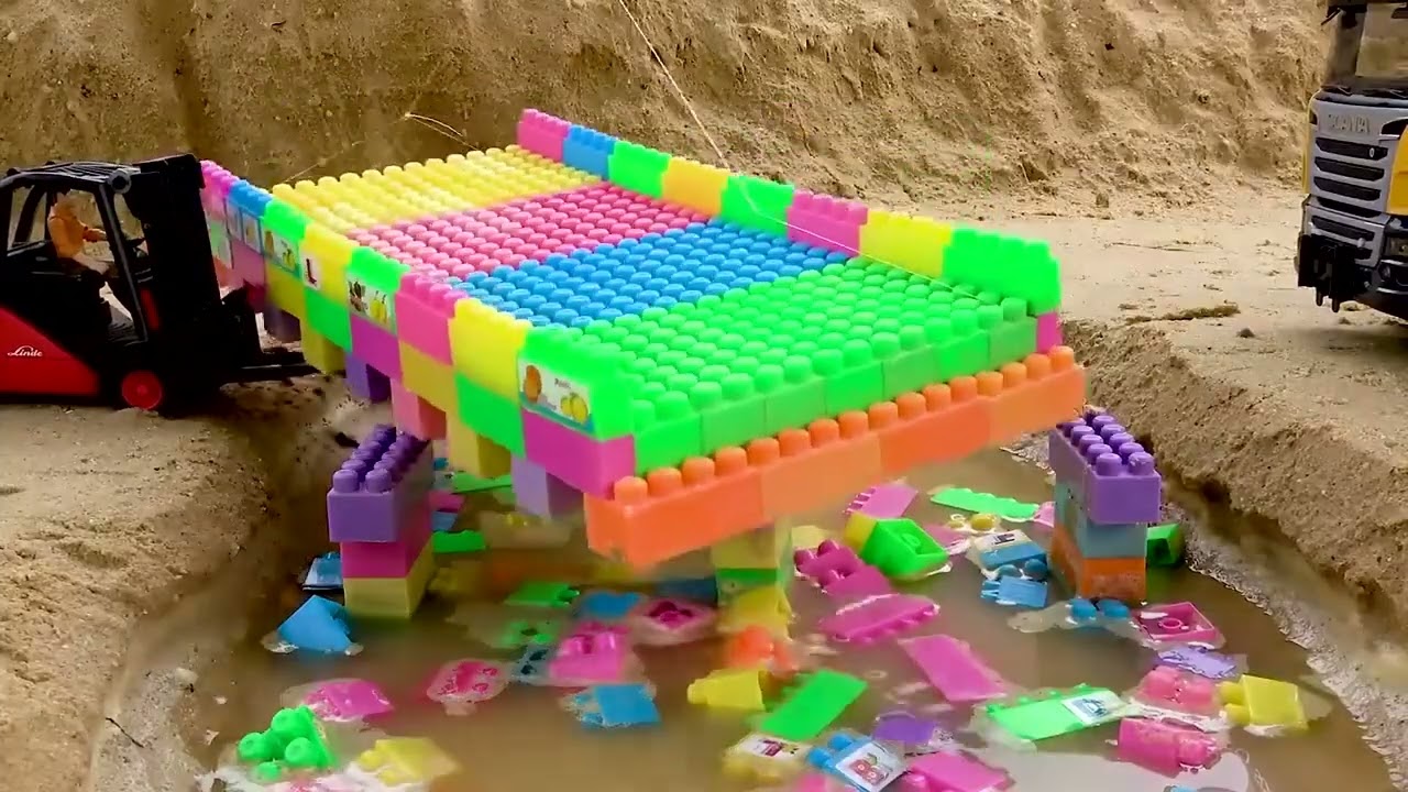 Rescue construction vehicles and build bridge with crane track excavator | Toy Car Story | BIBO kg|