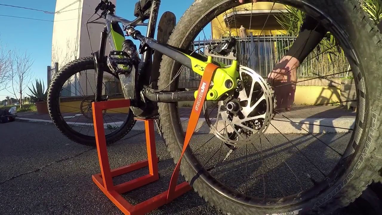 STANDUP CAVALLETTO PORTA E-MTB