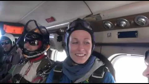 Elizabeth Granger SKYDIVES!!!!