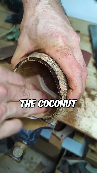 He made an incredible thing using coconut 😯