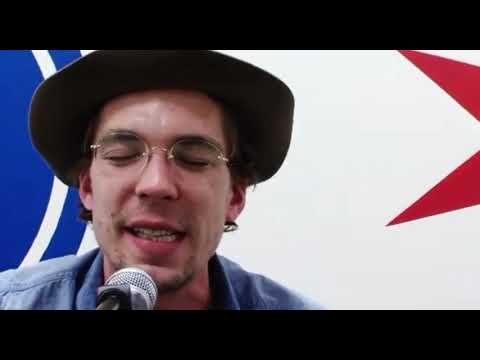 Justin Townes Earle preforming Bruce Springsteen’s ‘Atlantic City’ @ AV Club 2010