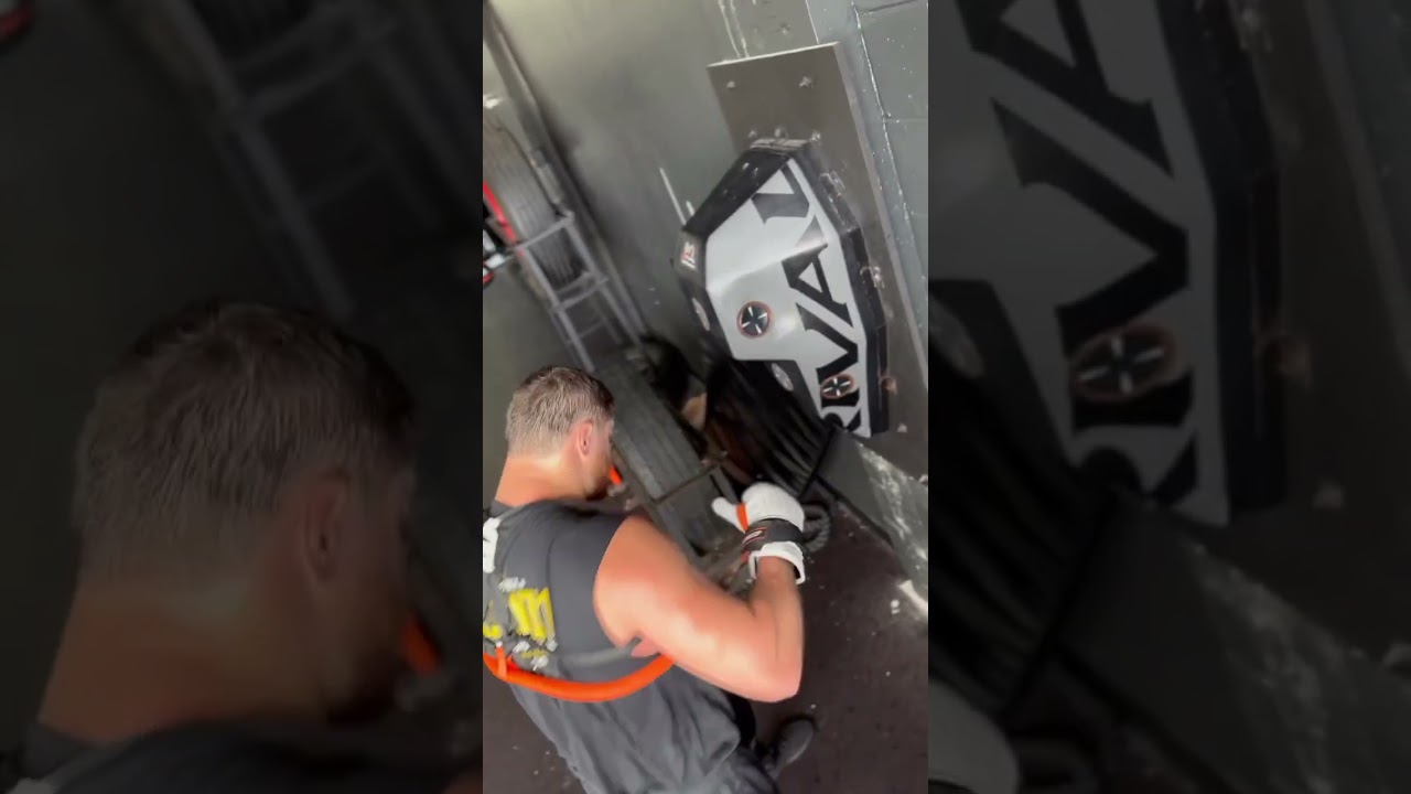 TYSON FURY "KRYPTONITE" | ARSLANBEK MAKHMUDOV | FUTURE HEAVYWEIGHT CHAMPION OF THE WORLD