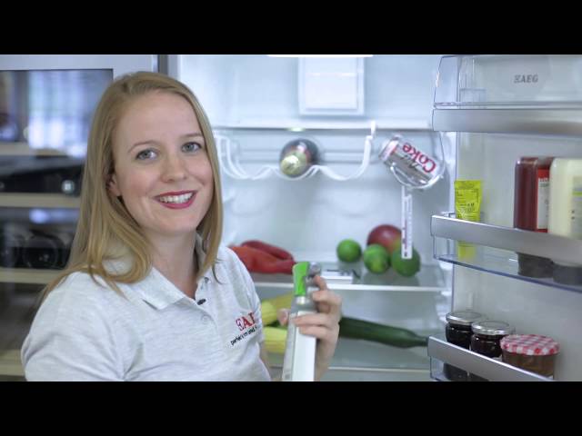 How to Keep Your Fridge Clean with Cleaner Spray from AEG 