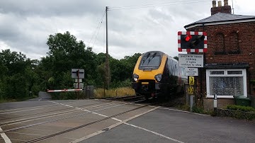 CrossCountry voyagers at Wadborough level crossing, Worcestershire
