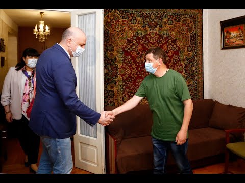 ღვიძლის ტრანსპლანტაცია - ზურაბ აზარაშვილი პაციენტთან