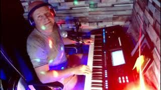 NOWOSC OBEJMIJ MNIE Misiek Live Yamaha Genos
