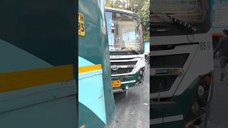 Galat Bus Pe Chadh Gya