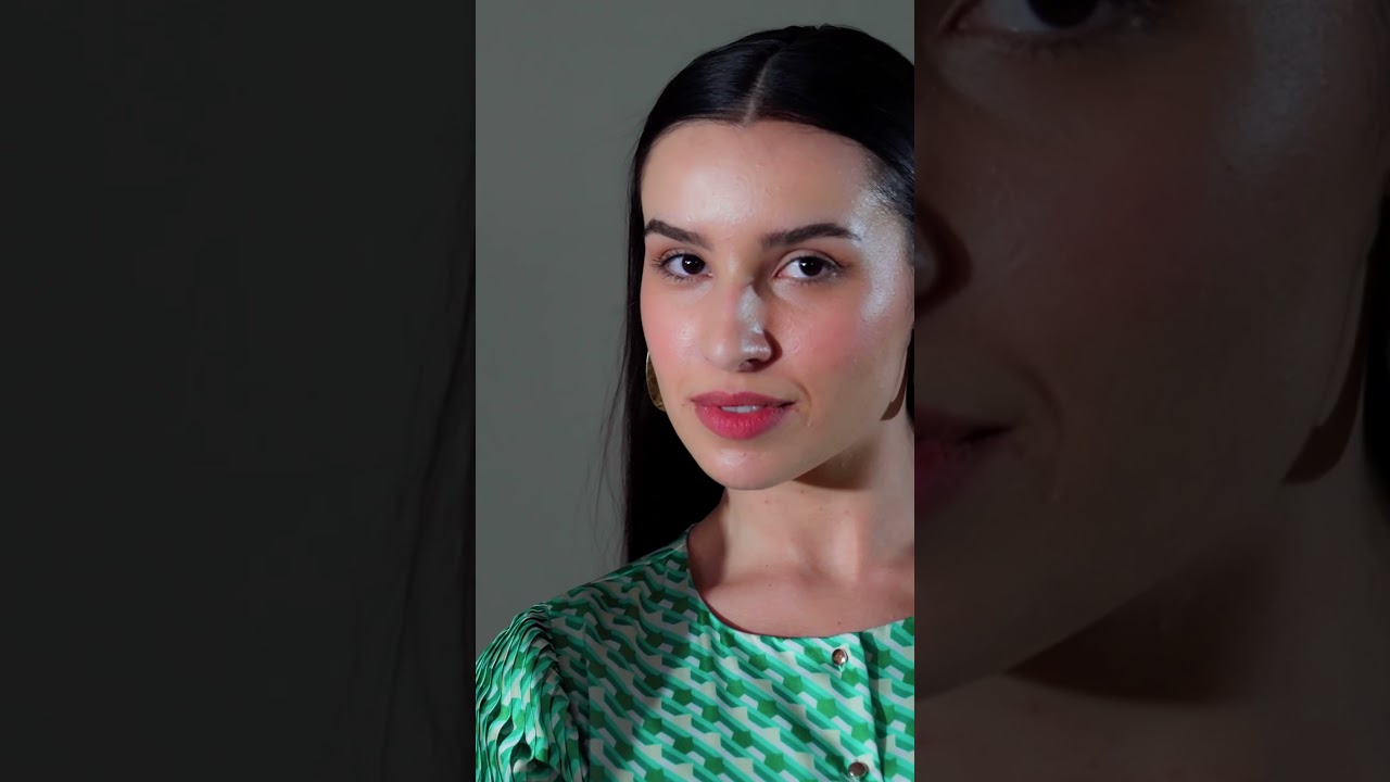 Discover the perfect balance of sophistication and style! 👗👜