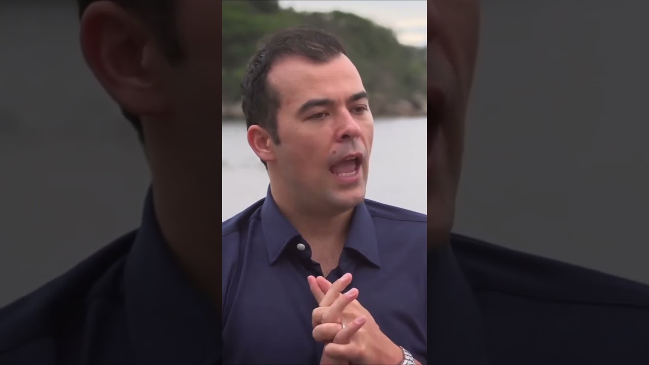 The Expert Interview Guide: Your Key to Business Advancement!