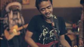 A.F.F.E.N - Like Life's Easily Ended (Radio Edit) Studio Version