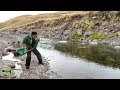 Pescador PESCA TRUCHAS DE RÍO - Pescando TRUCHAS CON ATARRAYA