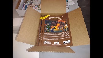 Picking up the latest 2025 prints of Maximum Mayhem Dungeons: #4 Vault of the Dwarven King!