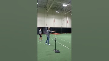 Javelin training device
