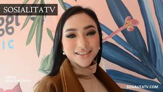 Sassha Carissa dan Amel Alvi di SOSIALITATV