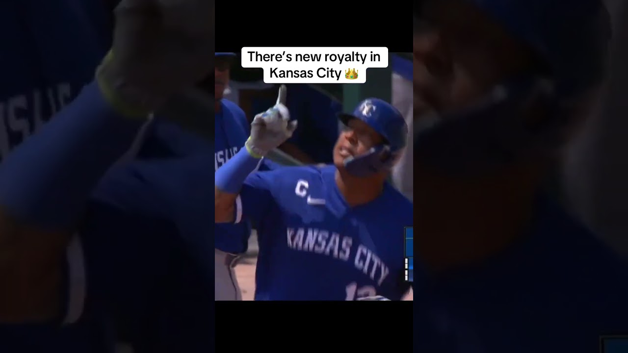 Salvador Perez is the Royals' new home run king 👑