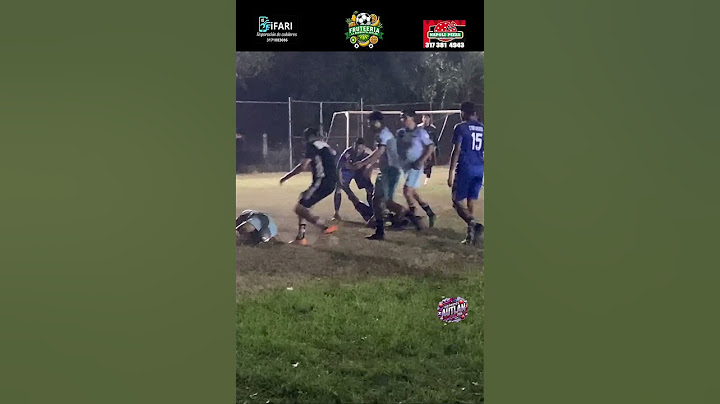 ⚠️ Impacto en la cancha: ¡Lucha por el balón sin límites! ⚽ #deportesautlán #futbol #autlan