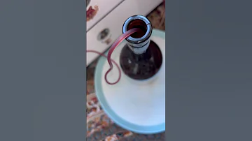 صاف کردن کردن شراب انگور آذر ۴۰۲ شراب شراب شیراز شراب انگور 